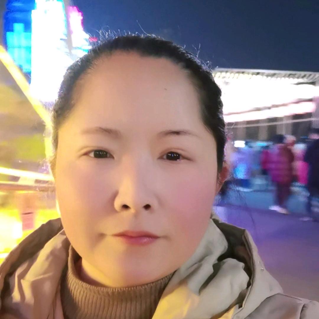 天上有朵紫色的云