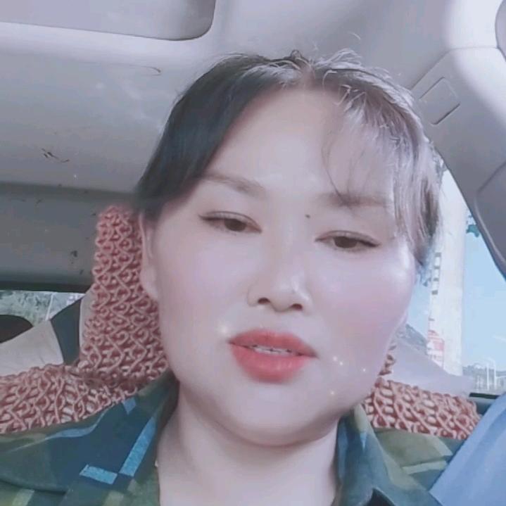 向阳而生🌻
