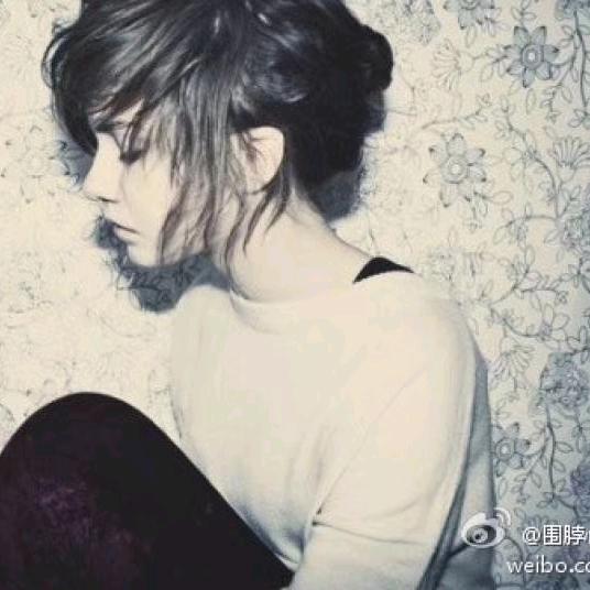 超越自已