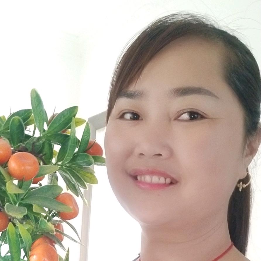 铿锵玫瑰。