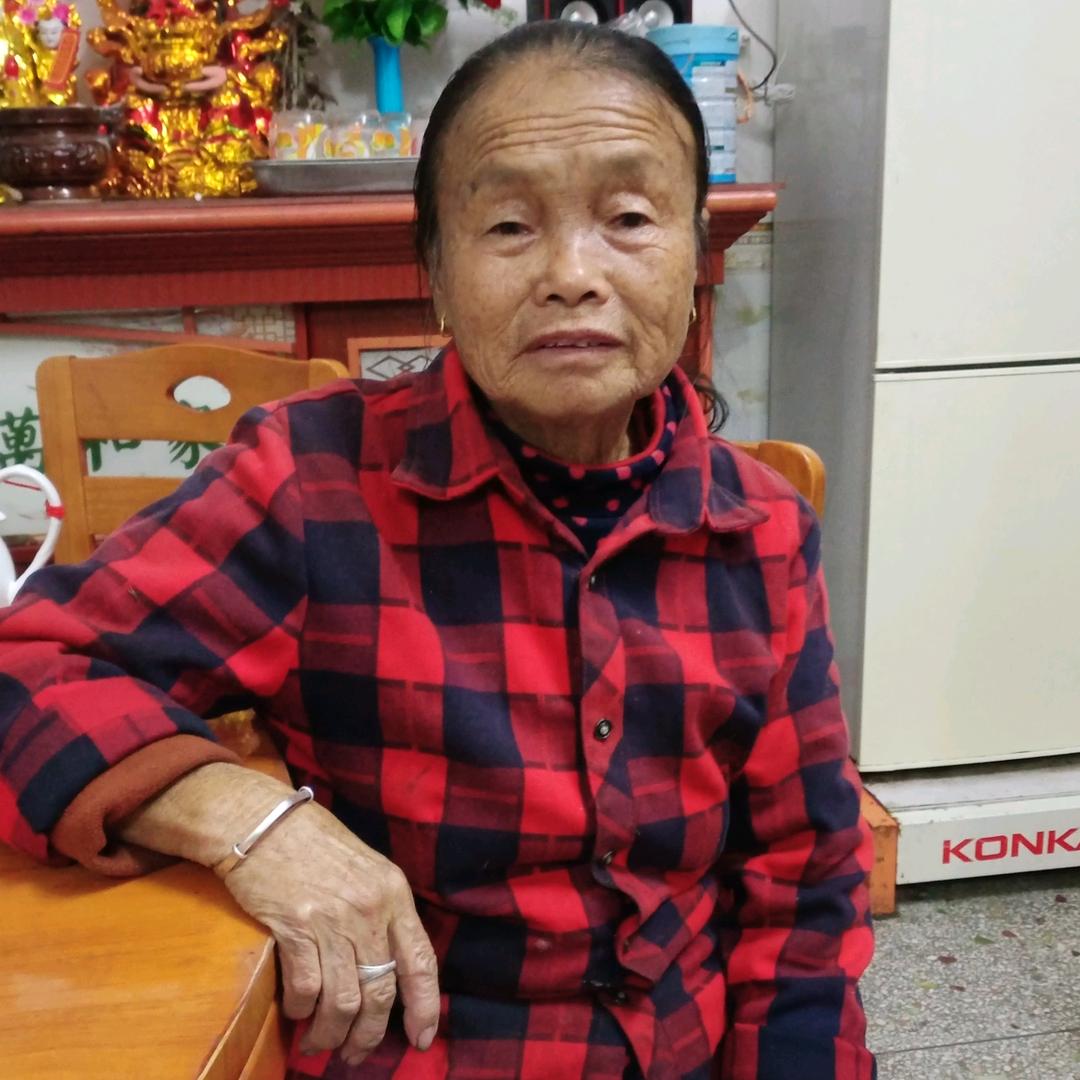 78岁肖兰英