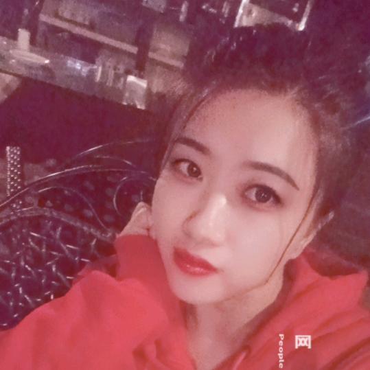 ╰つ゛无名小妞