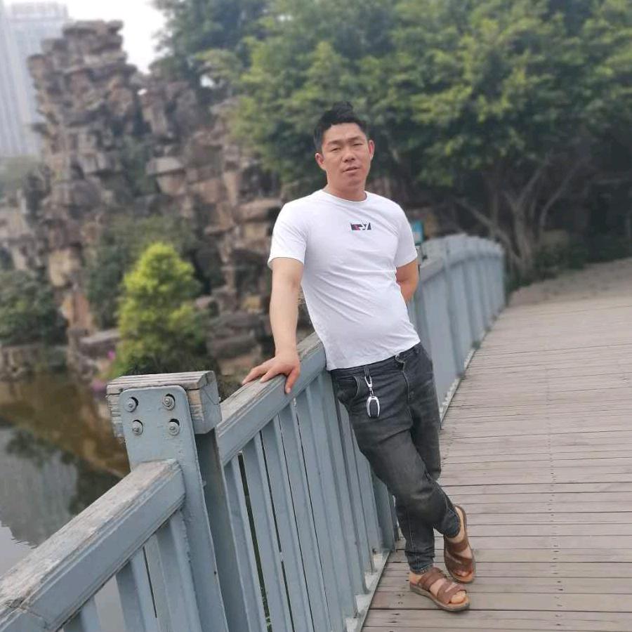 四周
