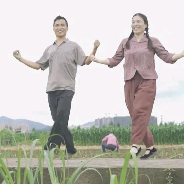 小英夫妻（小号）：温州一家人