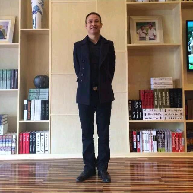 中优.玖珑原著刚哥