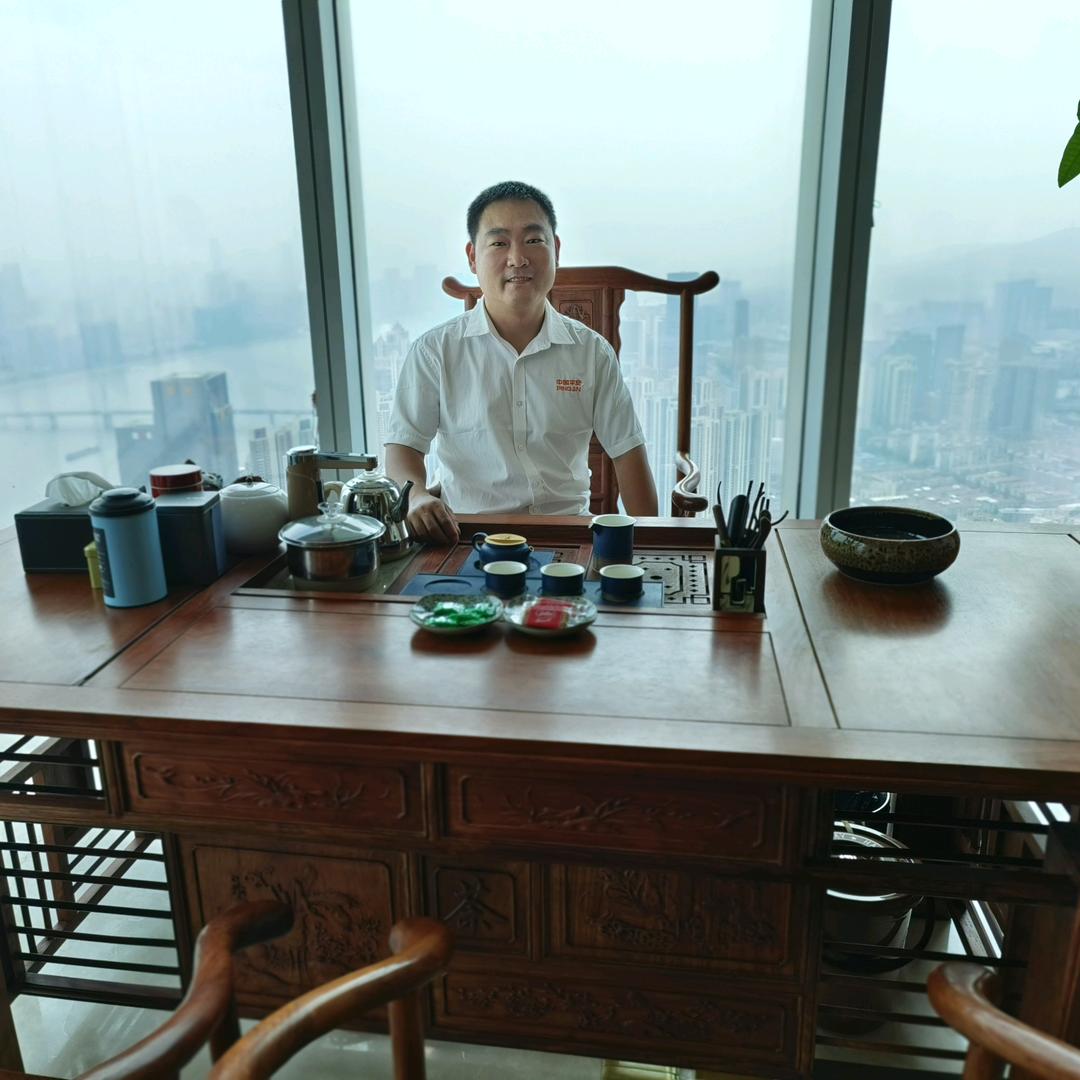 平安小哥滕建强