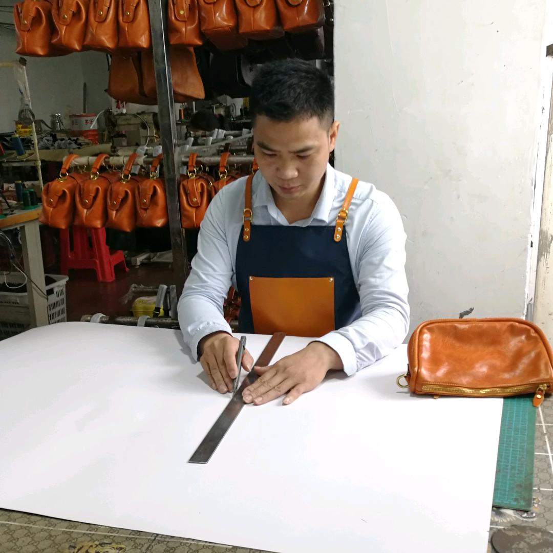 广州皮宝皮具工厂店