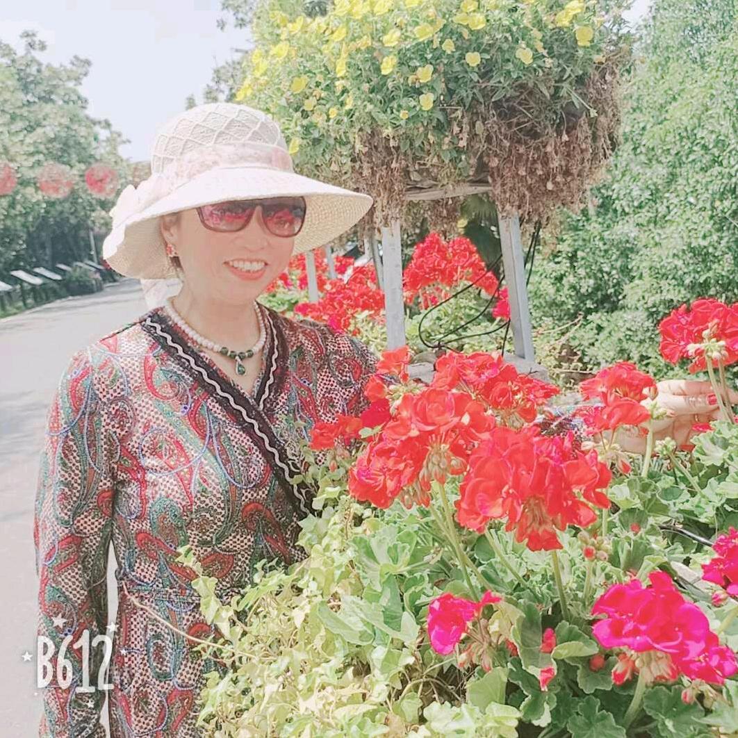 荣芹