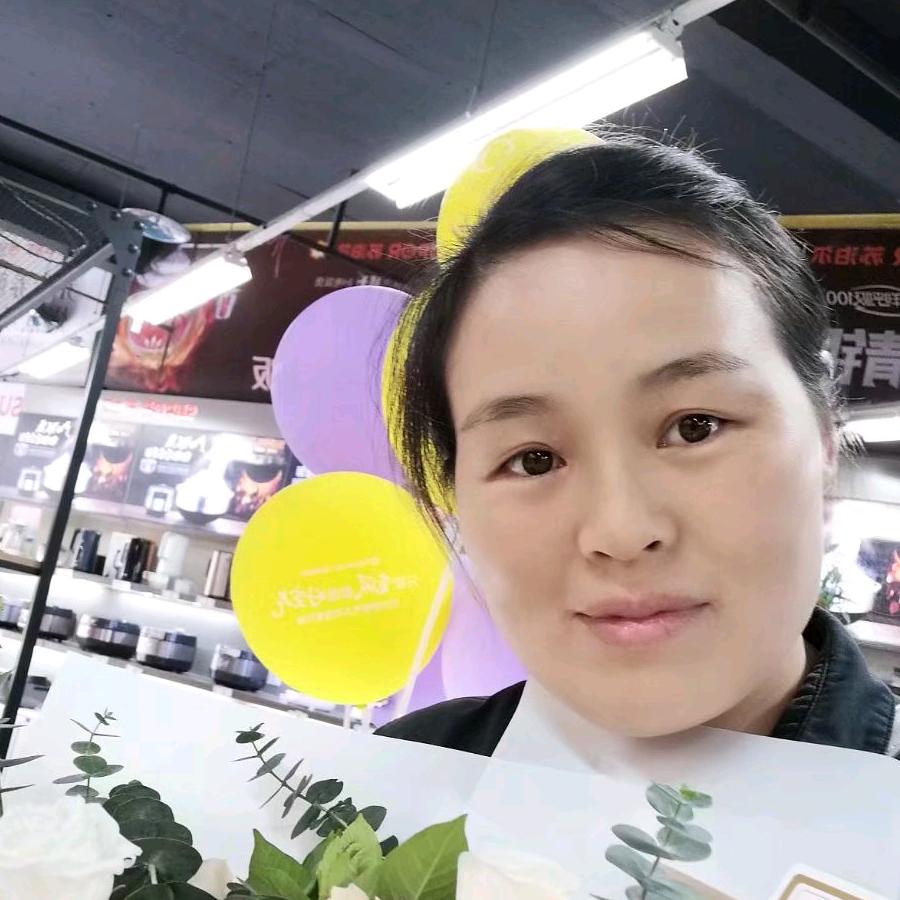 九月的菊花牟梅梅