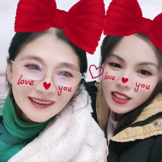 劉连👩‍❤️‍💋‍👨王返