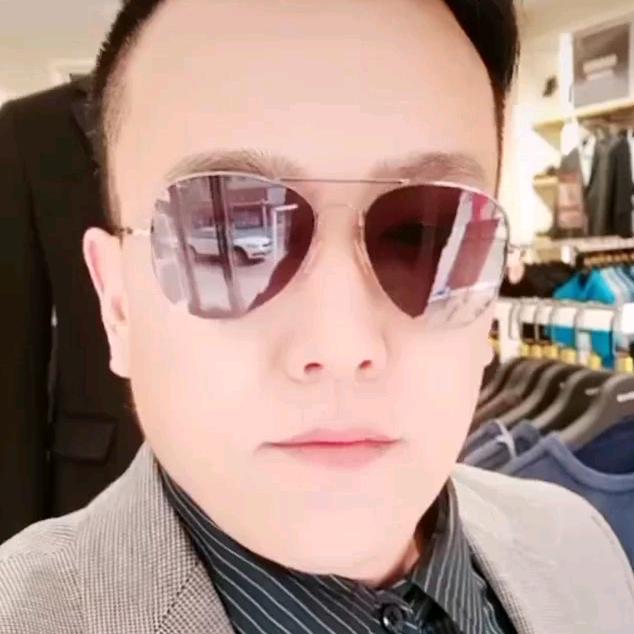 滴水穿石笑对人生