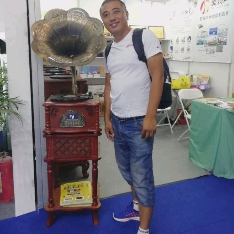 东莞厚街植绒印花鞋材手袋衣裙张勇全