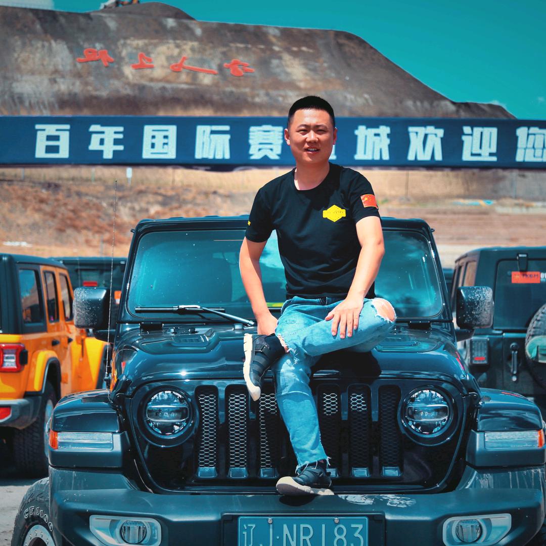 宁老板(金乔台球二手杆)