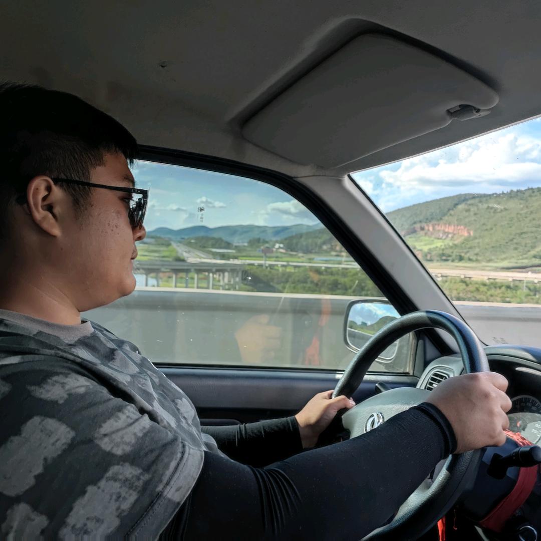 广东佛山鑫泷科技 任桐达