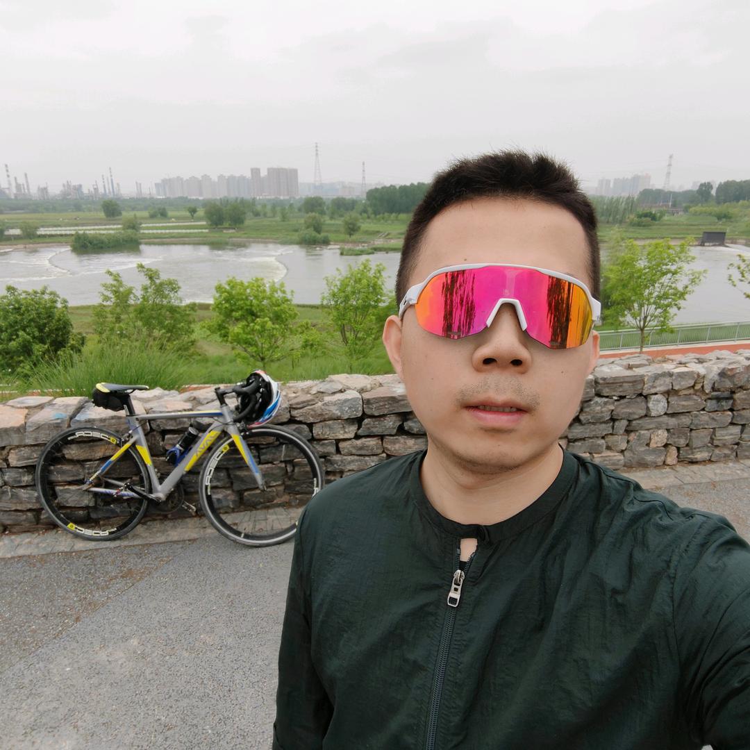 宇凡-
