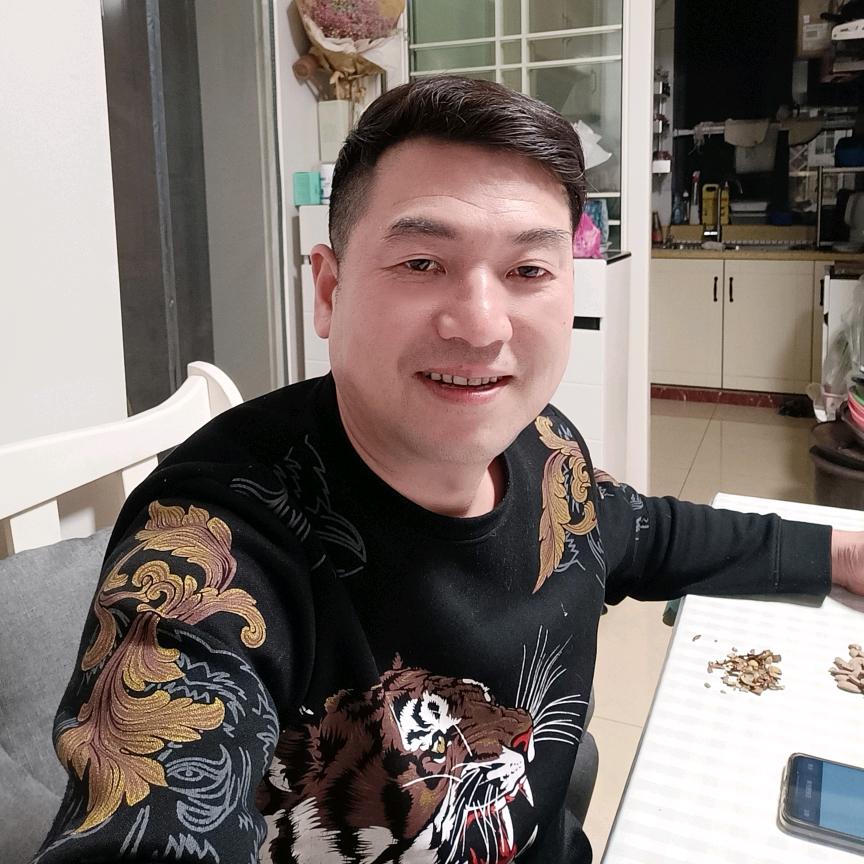 烟爱上了唇