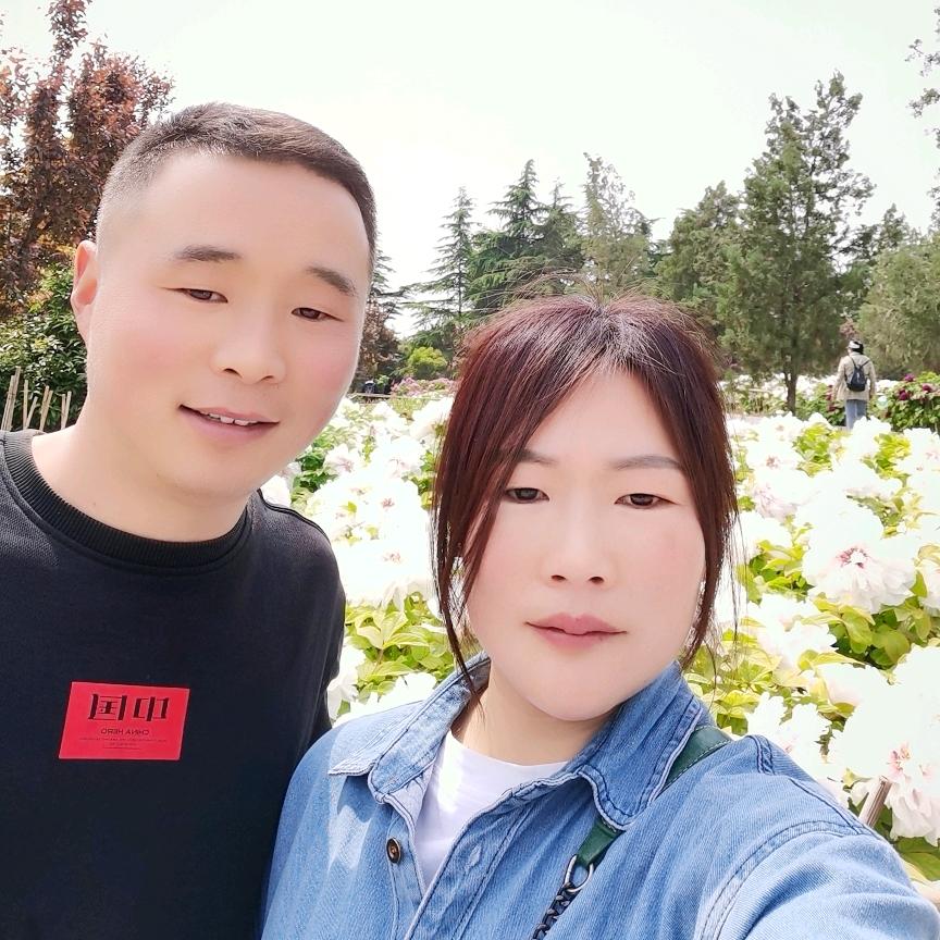 大侯金彭，雅迪电动车辆店