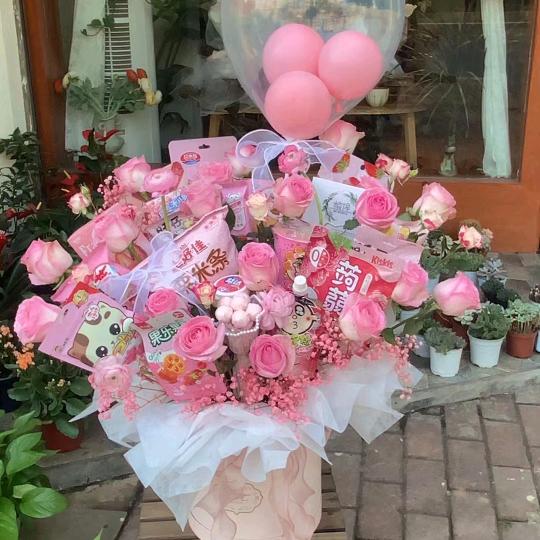 合江融发潮品店董董