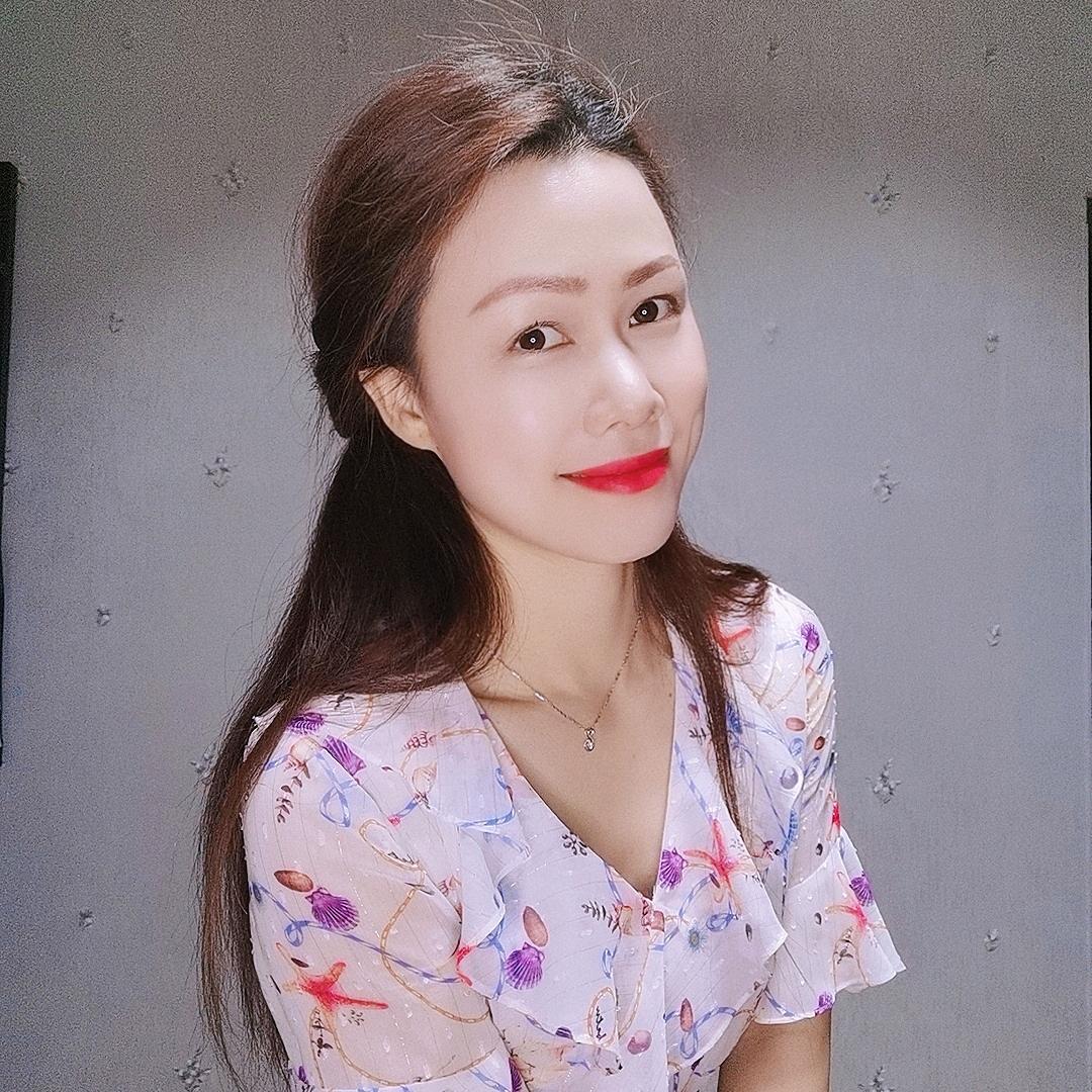 艾美浠服装工厂（老板娘自己播）