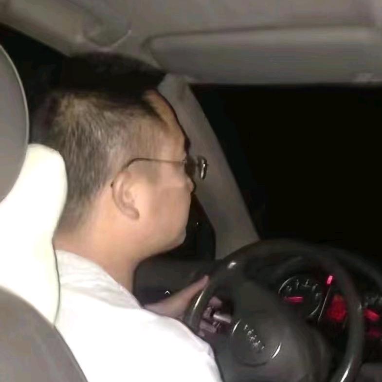 广东眼镜哥