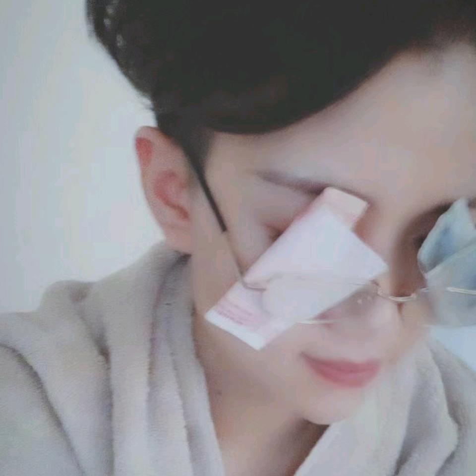 化妆师萍儿（拒绝连续点赞）