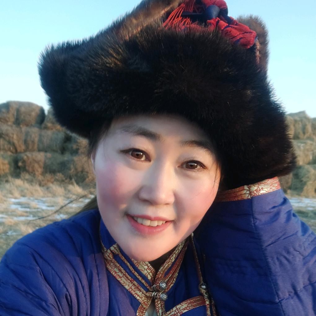 村长乌兰