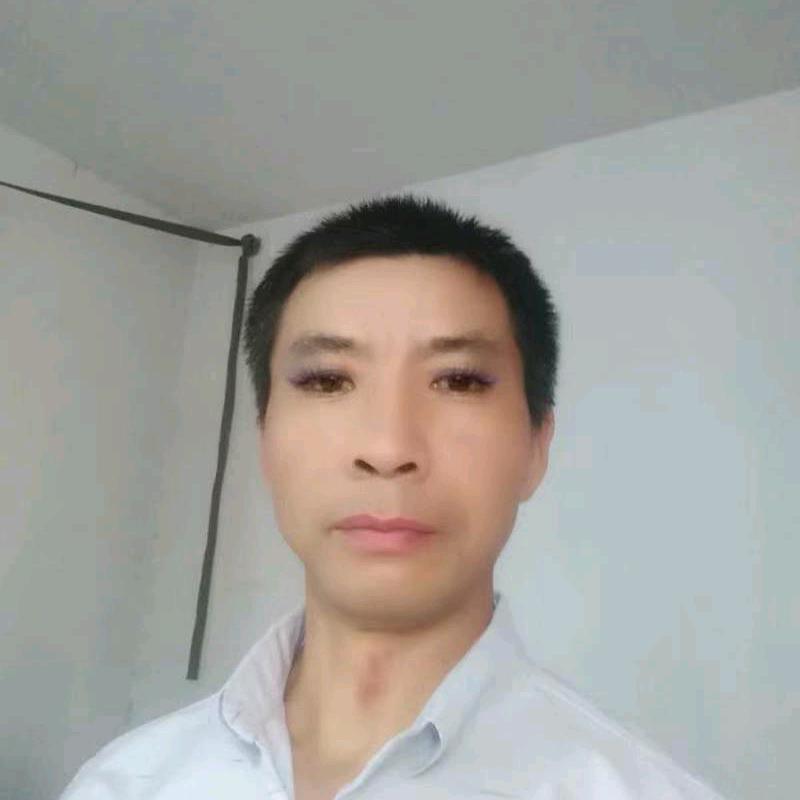 易森文。