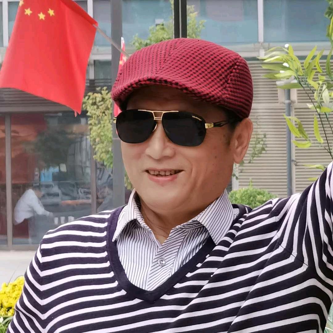 @潇洒可乐P