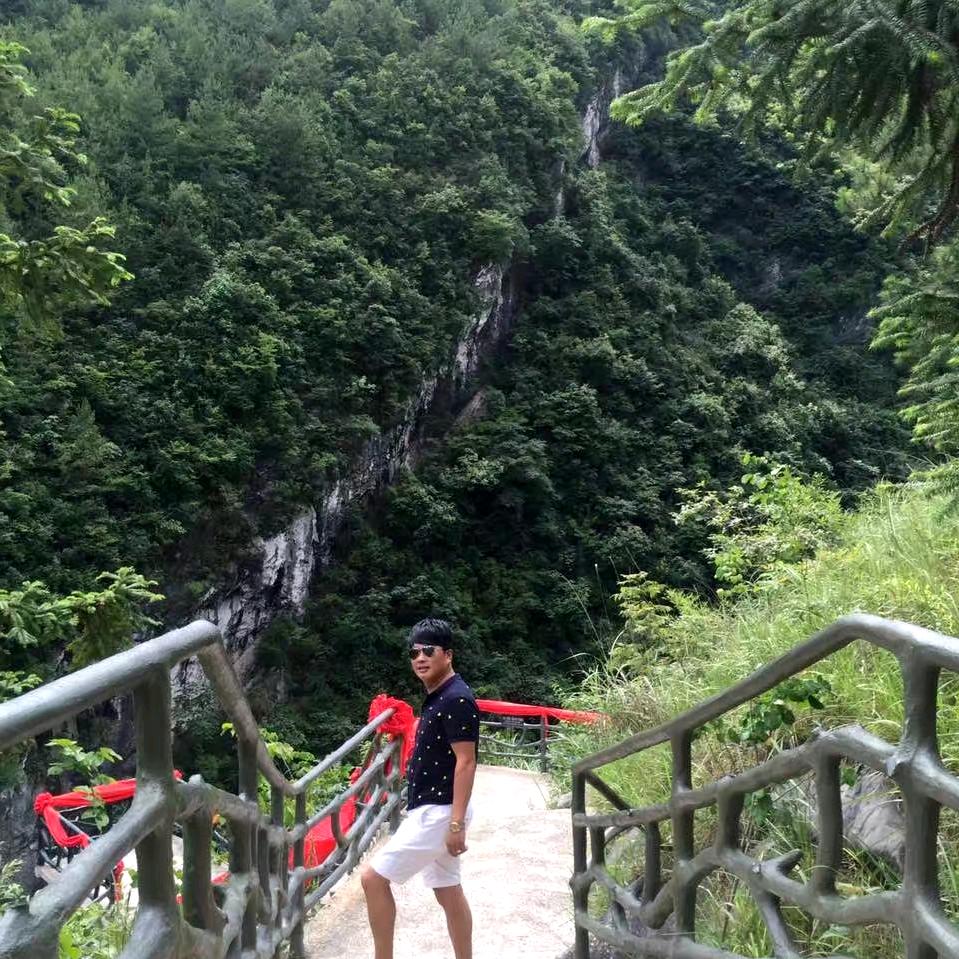 巴山男子
