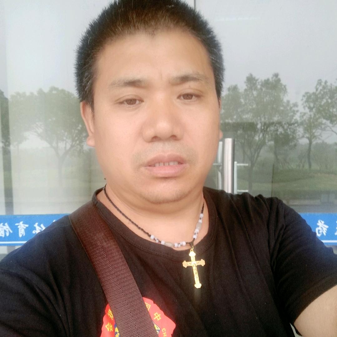李哥🐰75🌷10🌻6🌹