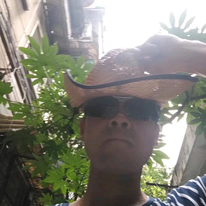 哦，我是四川奥运雄风祝大家中秋节快乐谢谢