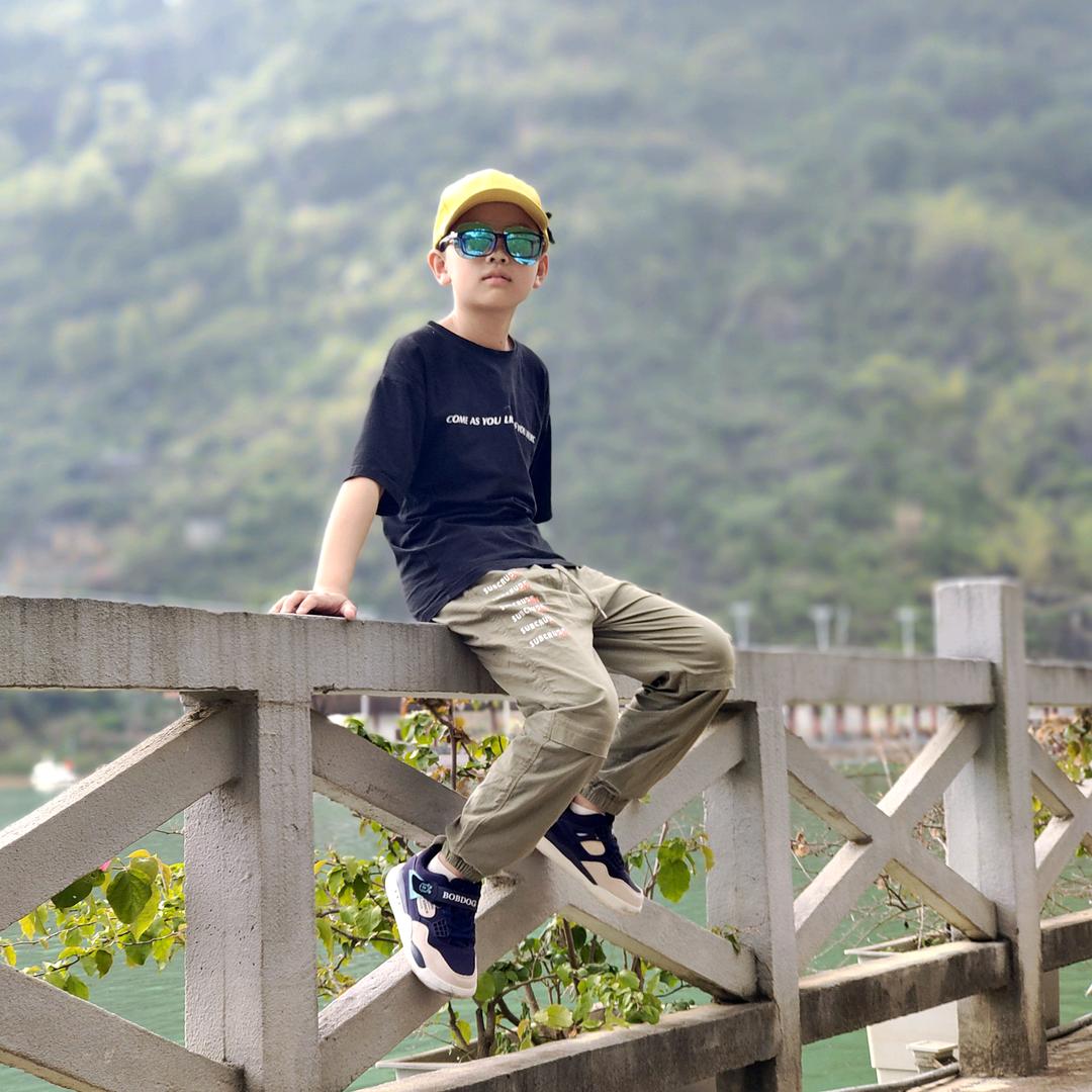 轻吻天空