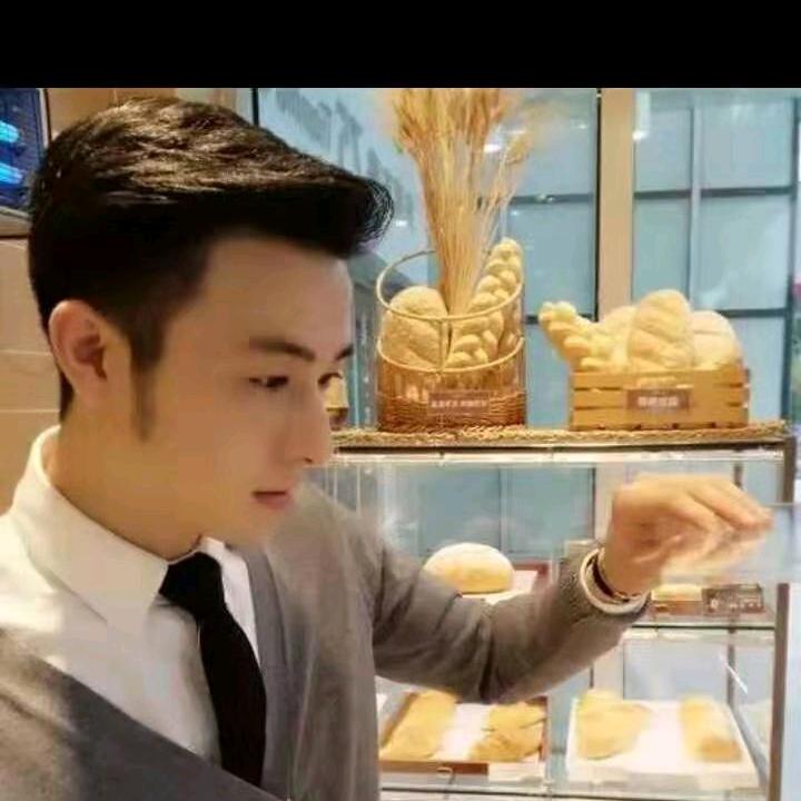 阿帥⁷⁷⁷⁷