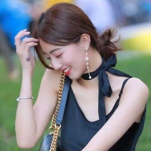 萌菲