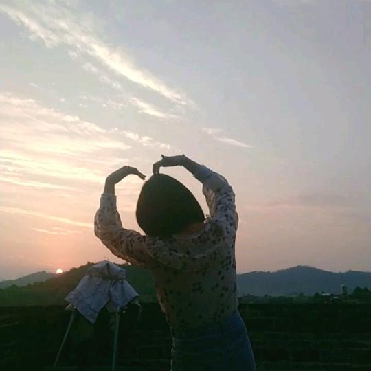 Moˇˇ丫头🌻