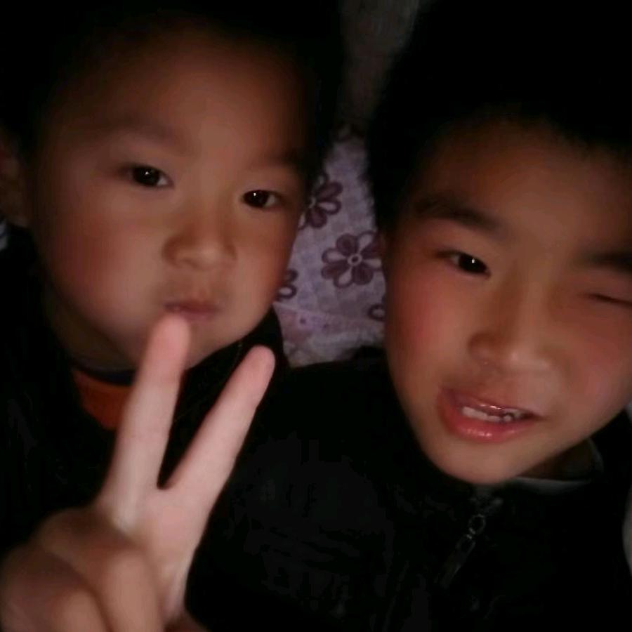 思钱想厚，做个快乐小女生🌹