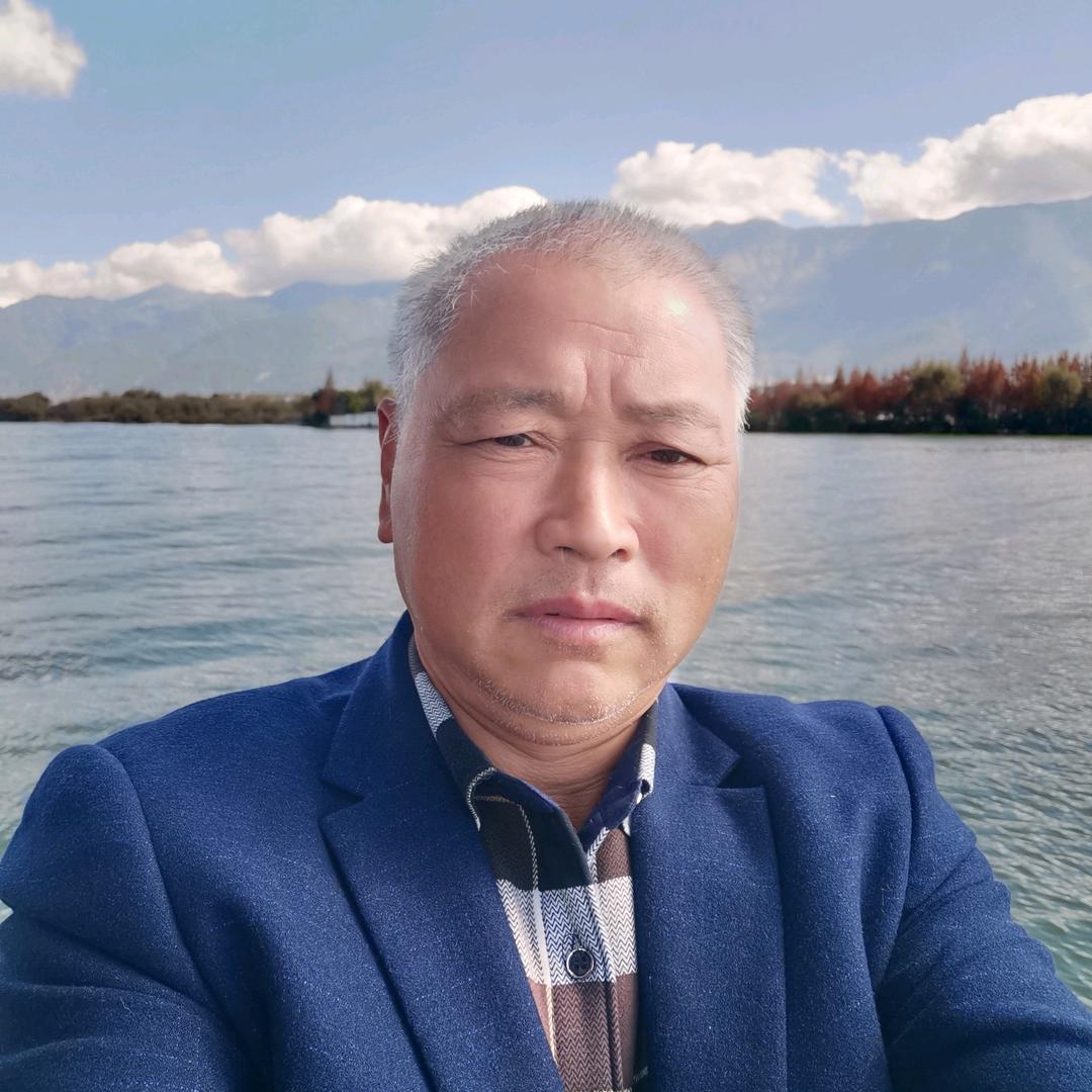 张左贵一知足者常乐