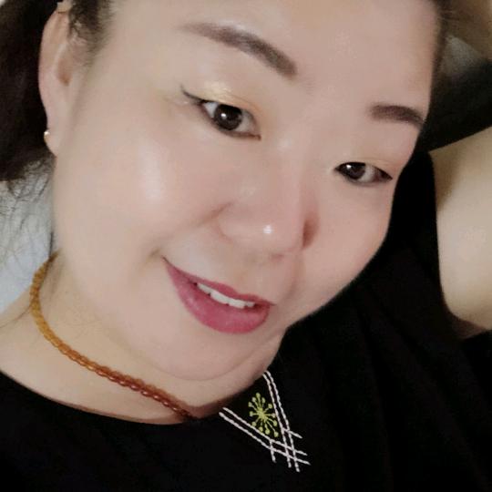 张敏。
