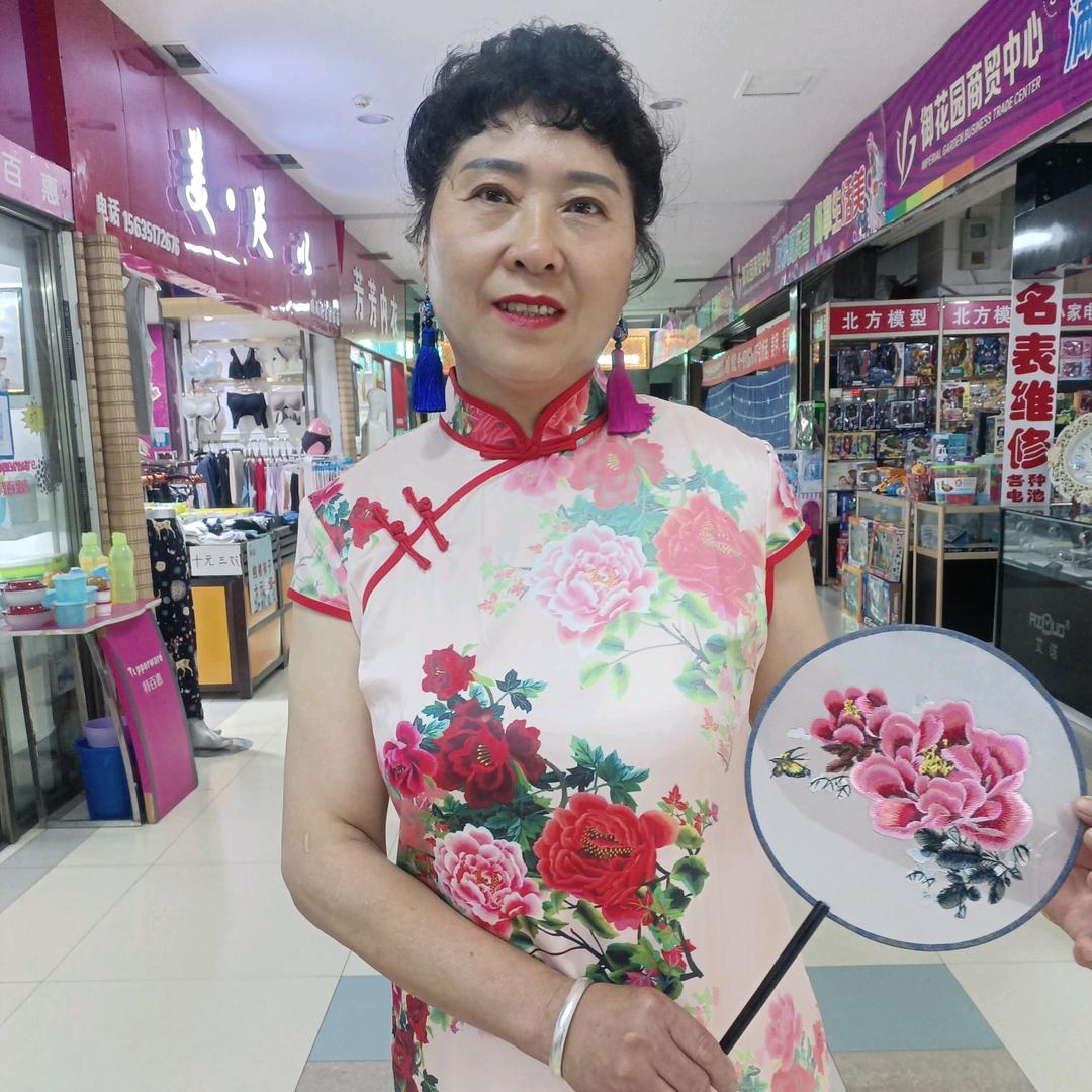 李素萍