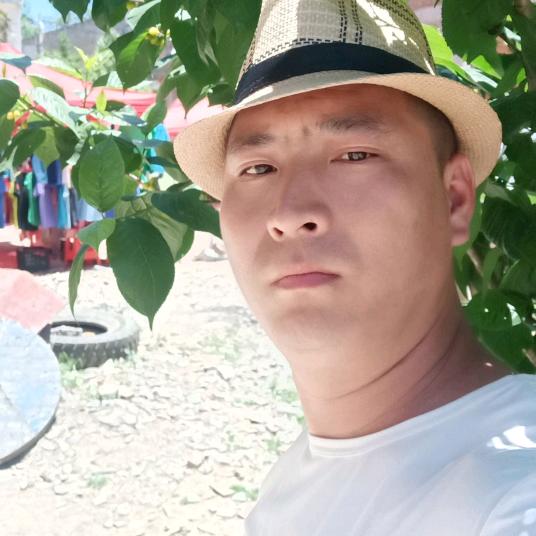 孤灯伴白酒…“晏”