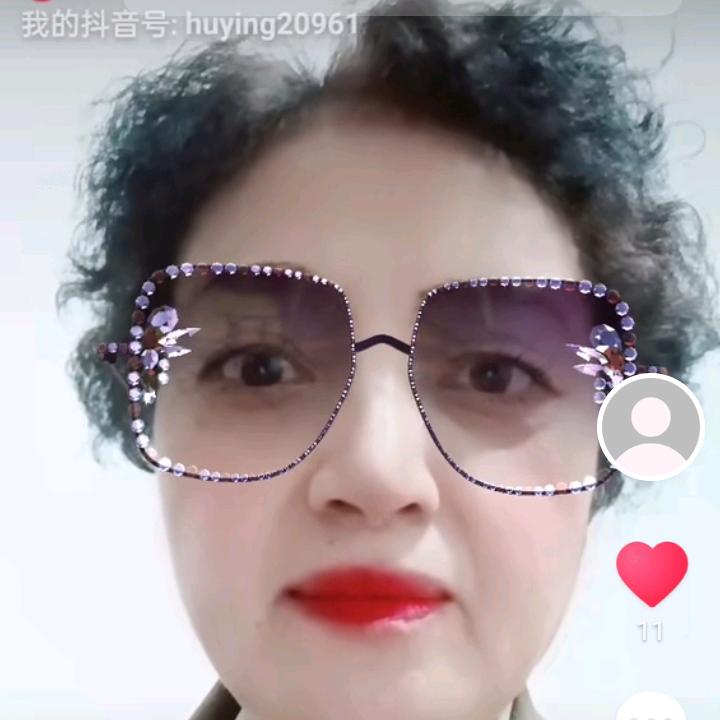 胡英