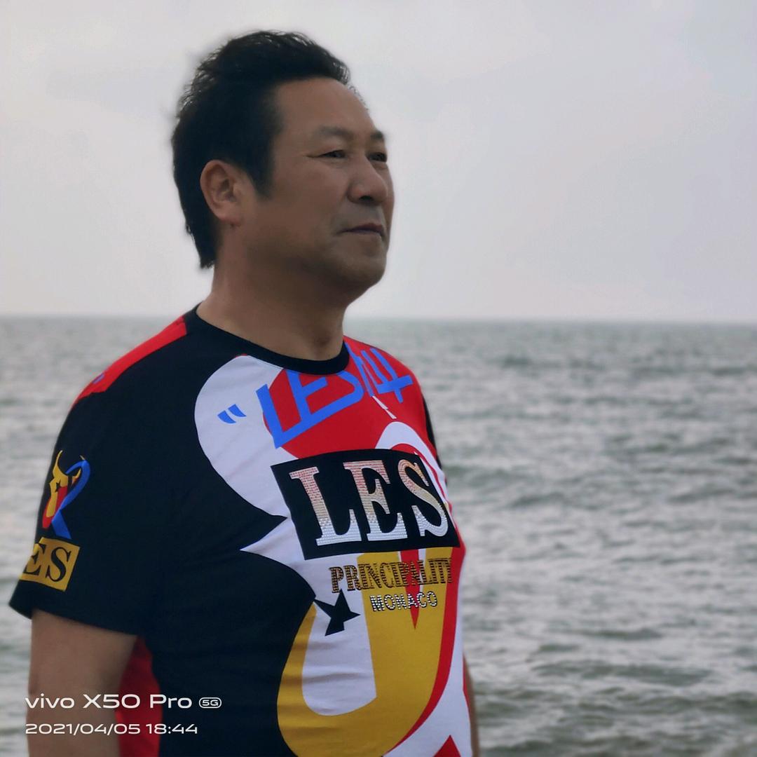 勇敢的男神