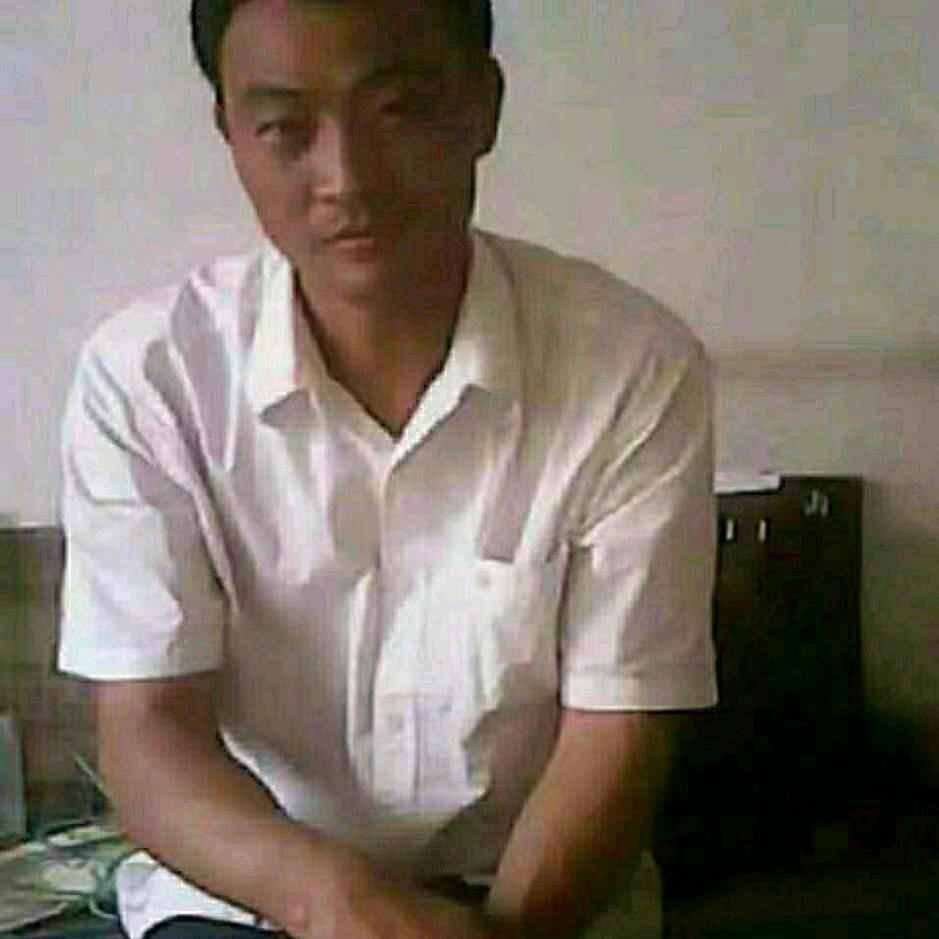 习惯寂寞。