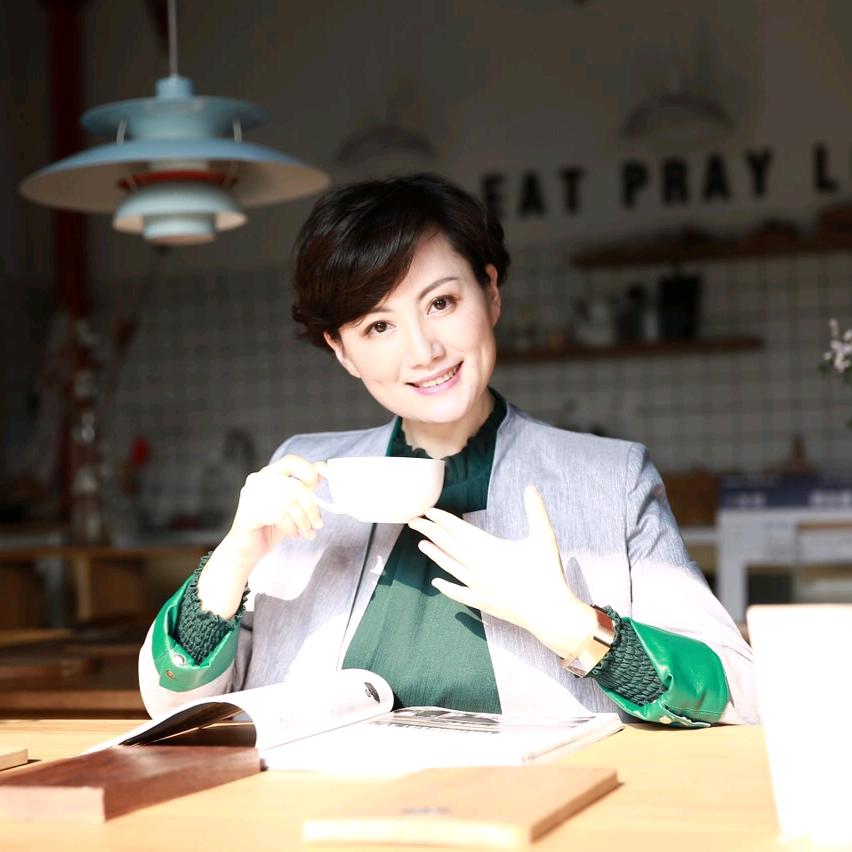 清荷美仪