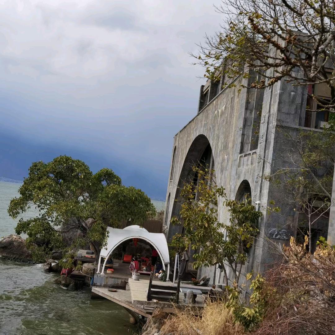 多个朋友多条路