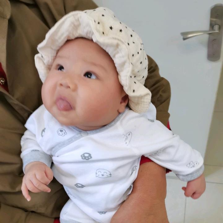 我是晴空无云的晴