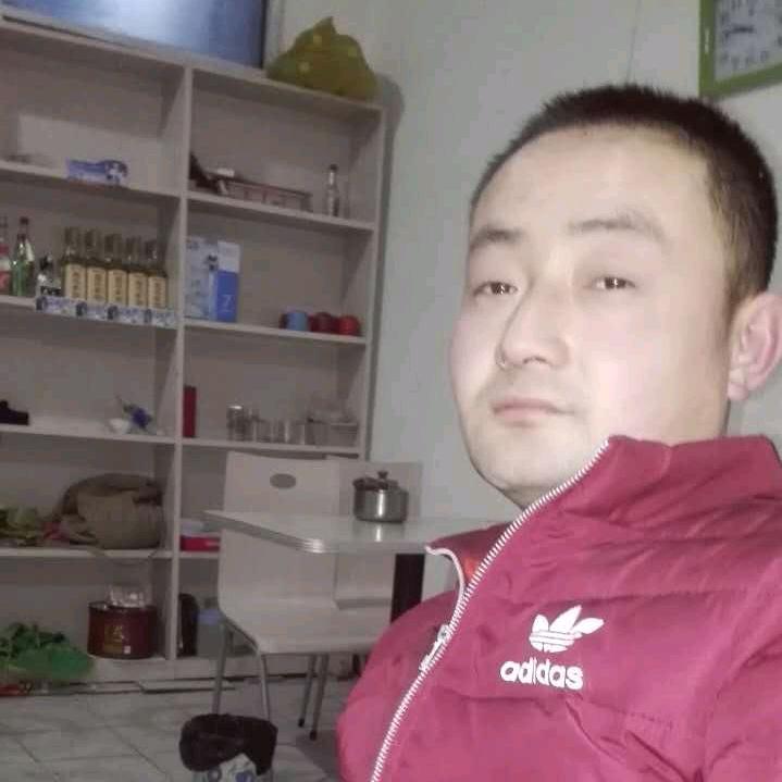 继红