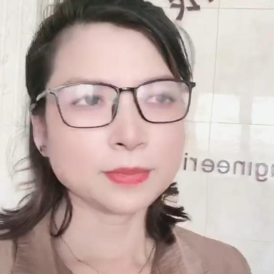 珍珍爆款服饰在橱窗有好物分享