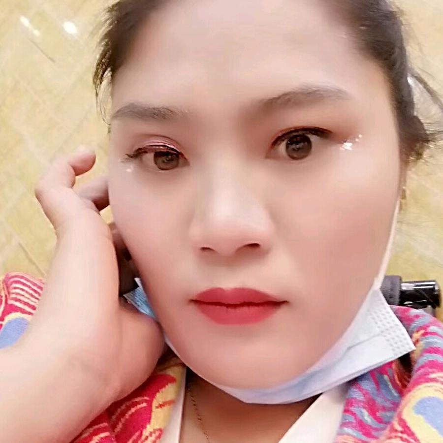 加藤妮子