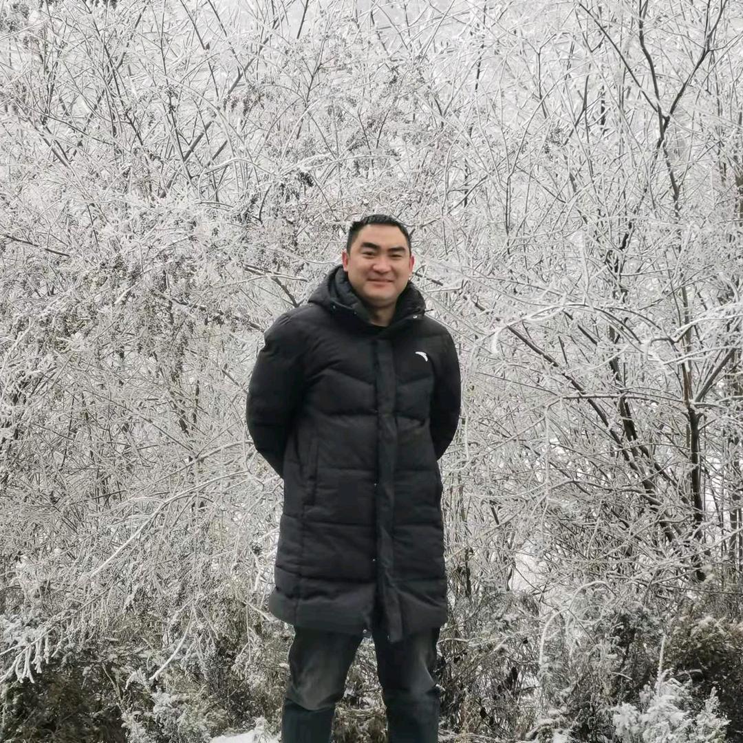 师某人